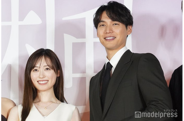 「楓」ジャパンプレミアイベントに登壇した福原遥、福士蒼汰(C)モデルプレス