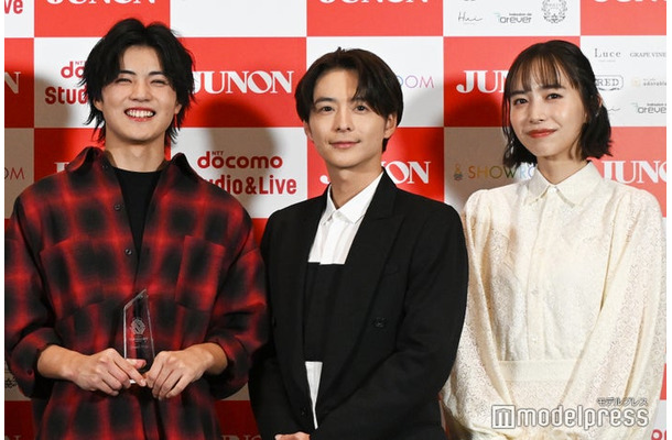 大野礼音さん、小池徹平、井桁弘恵(C)モデルプレス