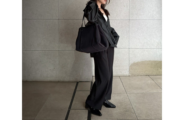 忙しい日こそ頼りたい!オールブラックで叶える、きれいめきちんとスタイル【40代の毎日コーデ】