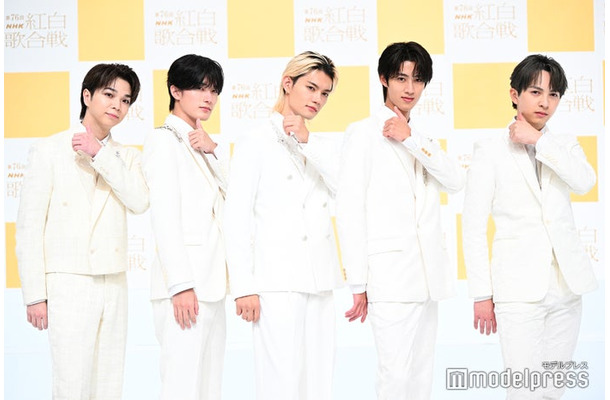 “イイじゃんポーズ”で決めるM!LK/塩崎太智、山中柔太朗、佐野勇斗、曽野舜太、吉田仁人(C)モデルプレス