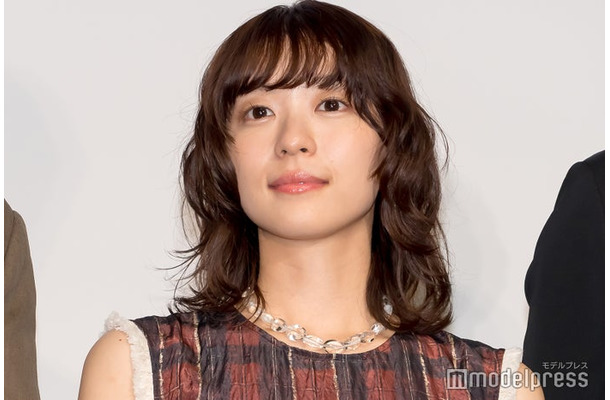 鳴海唯(C)モデルプレス