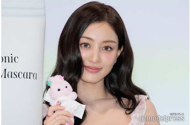 ジヒョ(C)モデルプレス