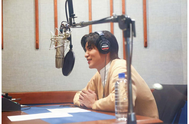 目黒蓮インタビュー風景/新CM「すき焼きの流儀」篇、「すき焼きの周期」篇(提供写真)