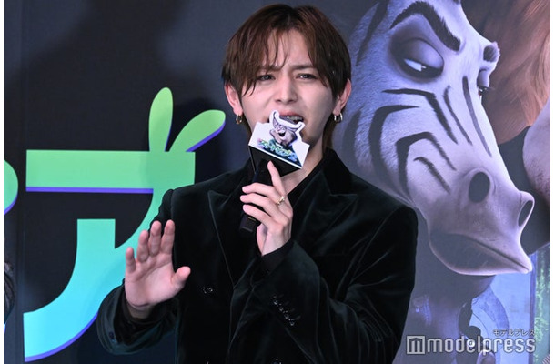 梅沢富美男の「私に似てイケメン」発言に決してニヤニヤしているわけではないと主張する山田涼介(C)モデルプレス