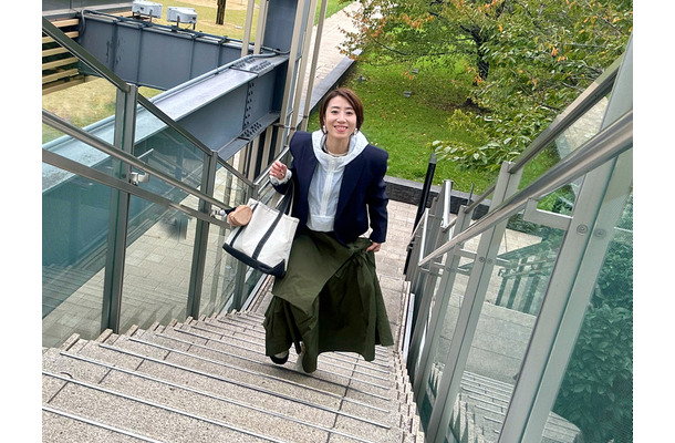 「頭が悪いわりにここまでよく頑張ってきたじゃないか」。この年齢になってはじめて根深い呪い「母から認められたい」に向き合い、上書きを始めた