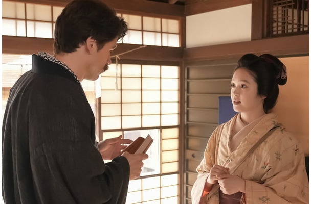 トミー・バストウ、高石あかり「ばけばけ」第59話(C)NHK