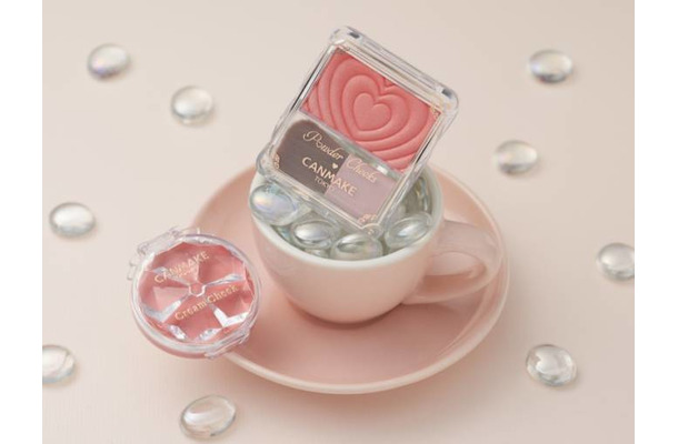 CANMAKE、人気のハート柄チーク「パウダーチークス」から新色登場！