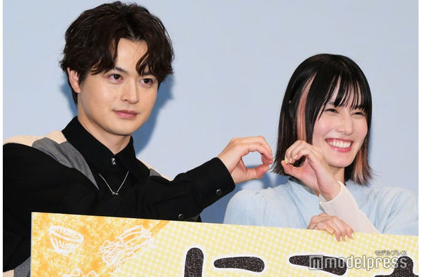 瀬戸康史、橋本愛（C）モデルプレス