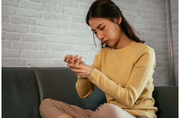 「最近、指に違和感が…」みるみる悪化し、包丁を取り落とすほどに。手指痛と向き合った女性がたどった数々の治療法とは【2025年ベスト記事セレクション】