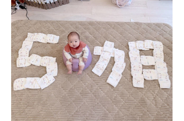 辻希美、次女が生後5ヶ月に！日々の成長に母心「離乳食始まるや～ん」「早過ぎるなぁ～」