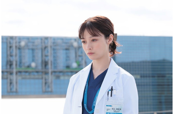 橋本環奈「ヤンドク！」第1話（C）フジテレビ