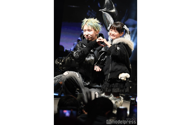 MON7A＆村方乃々佳（C）モデルプレス