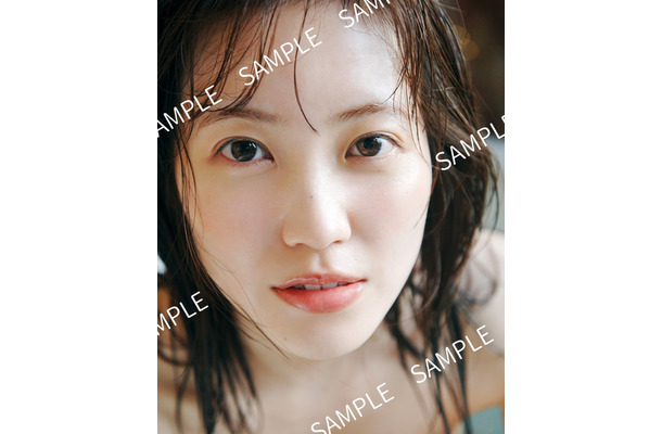 松田里奈1st写真集「まつりの時間」封入特典 撮影／北浦敦子