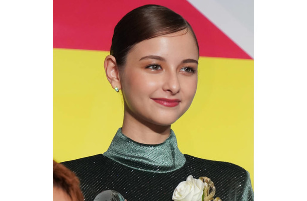 嵐莉菜、BLACKPINKのライブへ！推し活SHOTに反響「さすがに尊い」「天才的なかわいさ」