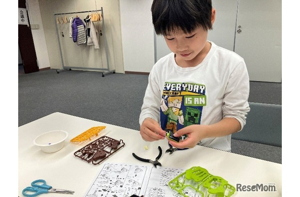 ロボット作り教室（初級編・中級編）のようす