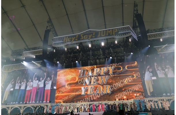 「COUNTDOWN CONCERT 2025-2026 STARTO to MOVE」より（提供写真）