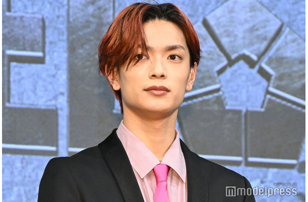 シュッとした顔をしているが「財産」を「ぜんざい」と言い間違え会場を和ませていた高橋恭平(C)モデルプレス