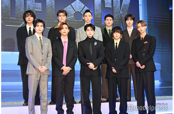 (前列左から)西垣匠、高橋恭平、高橋文哉、櫻井海音、野村康太(後列左から)倉悠貴、石川雷蔵、橘優輝、岩永丞威、櫻井佑樹(C)モデルプレス