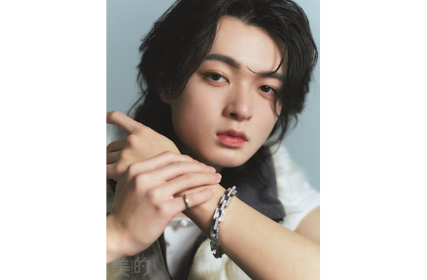 RUI／STARGLOW（画像提供：小学館）