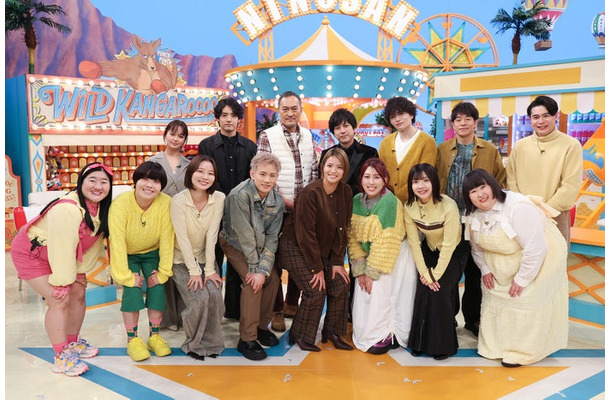 (後列左から)多部未華子、赤楚衛二、渡辺謙、二宮和也、菊池風磨、陣内智則、吉村崇(前列左から)よしこ、まひる、朝日奈央、浦川翔平、阿部詩、ゆめっち、福田麻貴、かなで(C)日本テレビ