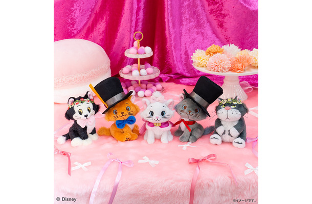 B賞 ぬいぐるみチャーム©Disney