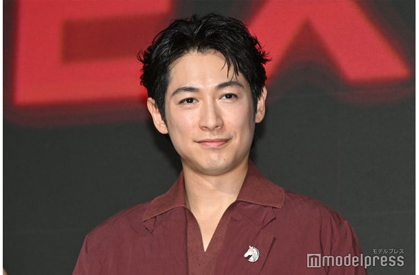 発表会に登壇したディーン・フジオカ（C）モデルプレス