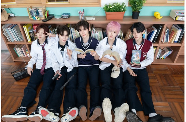 90年代クラス「応答せよ！僕らのハイスクール」(C) 2026 SM ENTERTAINMENT & eggiscoming CO., Ltd. ALL RIGHTS RESERVED.