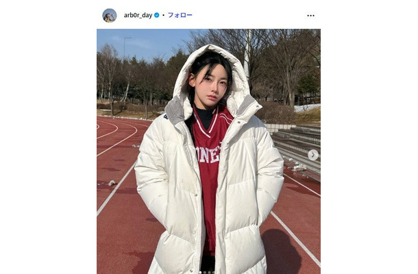 黒髪のキム・ミンジ／キム・ミンジInstagramより