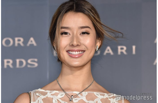 すみれ(C)モデルプレス