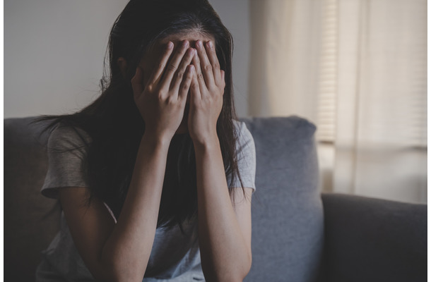 「低学歴がうつるから近づくな」と言われて…。母を馬鹿にする娘、そして院卒エリート夫の異常な“学歴ハラスメント”の実態とは