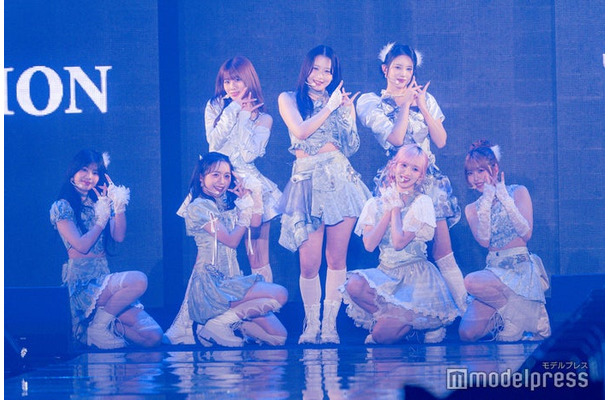 ME:I（C）モデルプレス