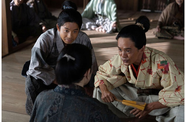仲野太賀、池松壮亮ら「豊臣兄弟!」第11話(C)NHK