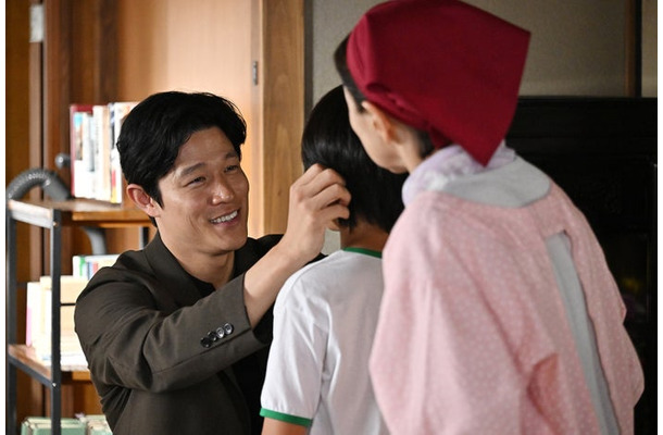 鈴木亮平、矢崎滉、原田美枝子「リブート」第9話(C)TBS