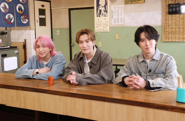 佐久間大介、渡辺翔太、宮舘涼太(C)TBS