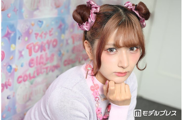 しなこ(C)モデルプレス