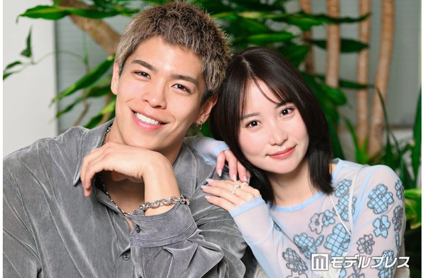 モデルプレスのインタビューに応じたたいじゅ(白鳥大珠)、まりや(永尾まりや)(C)モデルプレス