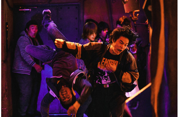 『TOKYO BURST-犯罪都市-』©2026「TOKYO BURST」フィルムパートナーズ