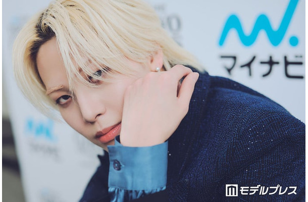 モデルプレスのインタビューに応じた川尻蓮（C）モデルプレス