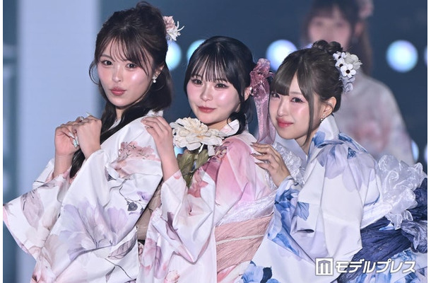 (左から)おさき、さくら、MINAMI(C)モデルプレス