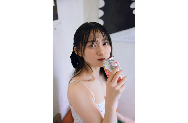 川崎桜/「アザーカットミニブック」先行カット(撮影/須江隆治)