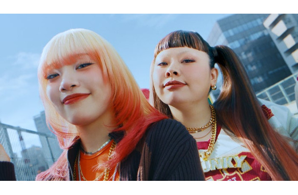 MAHINA、渡辺直美「クランキー」新TVCM「チョコサクサァァーク」篇(提供写真)