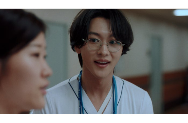 新CM「はじめて後輩ができた篇」より(提供写真)