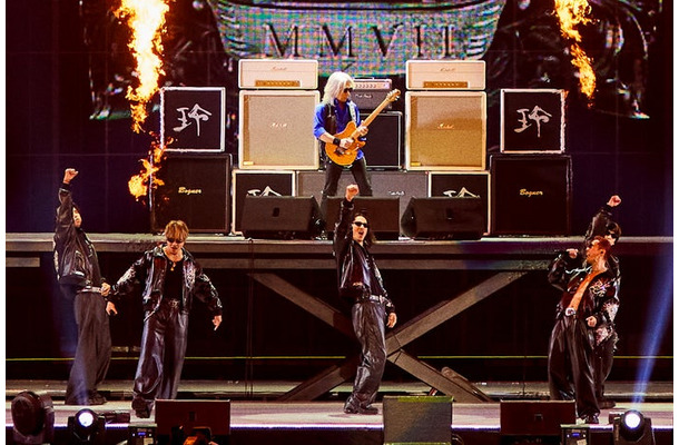 （上段）松本孝弘 （下段：左から）小林直己 / EXILE TAKAHIRO / EXILE AKIRA / EXILE ATSUSHI / EXILE NAOTO（提供写真）