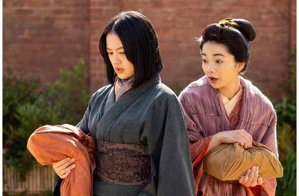 上坂樹里、見上愛「風、薫る」第21話（C）NHK