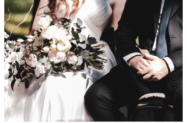 ベトナムの結婚式に参列。　すると1時間以上続いた光景に「びっくり」