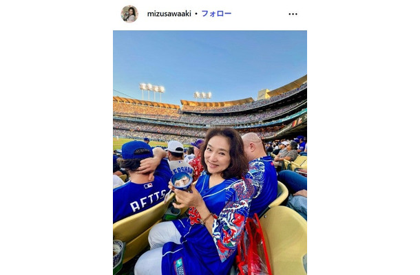 水沢アキInstagramより