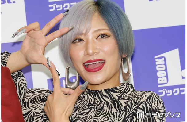 信子（C）モデルプレス