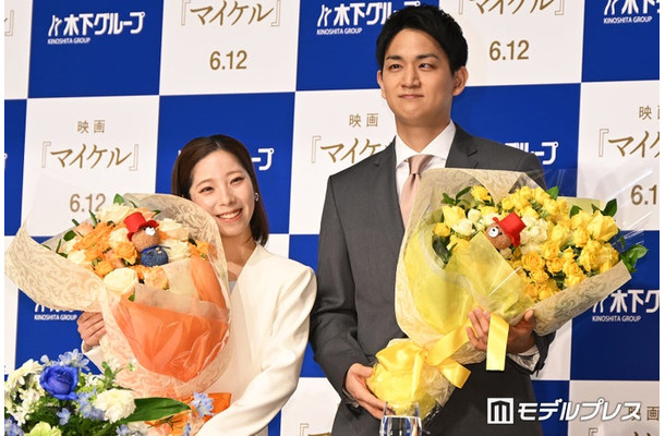 現役引退発表会見に出席した三浦璃来選手、木原龍一選手(C)モデルプレス
