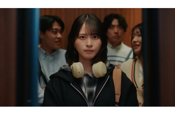 佐々木舞香／新CM「普通のマックじゃ物足んねえ。」篇より（提供写真）