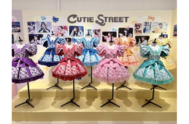 なぜアイドル衣装は“ファッションアーカイブ”になったのか　KAWAII LAB.衣装展にFRUITS ZIPPER、CANDY TUNEら154着が集結